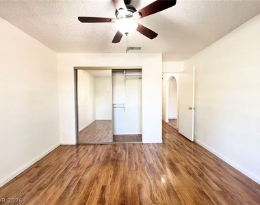 2200 S Fort Apache Road - Photo Thumbnail 9