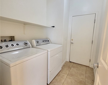 7280 Fountain Village Avenue - Photo Thumbnail 11