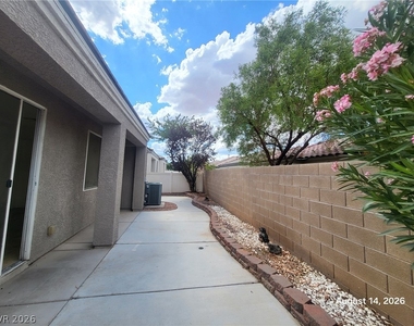 7280 Fountain Village Avenue - Photo Thumbnail 15