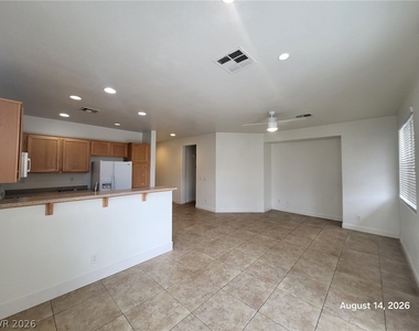 7280 Fountain Village Avenue - Photo Thumbnail 1