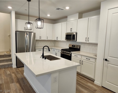 2383 Open Valley Street - Photo Thumbnail 8