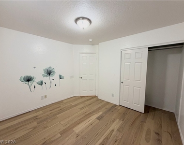 8969 Agate Avenue - Photo Thumbnail 21