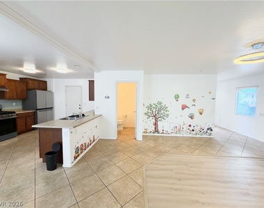 8969 Agate Avenue - Photo Thumbnail 5