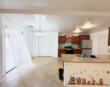 8969 Agate Avenue - Photo Thumbnail 6