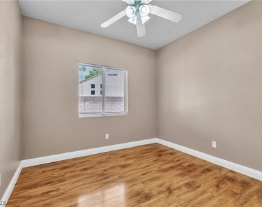 3309 Barnstaple Court - Photo Thumbnail 11