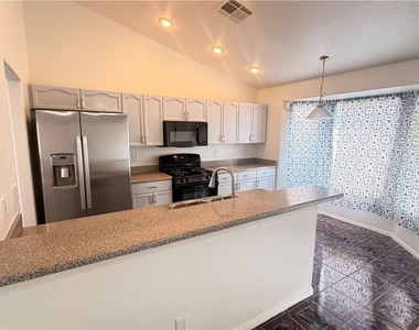 6263 Dalbergia Avenue - Photo Thumbnail 12