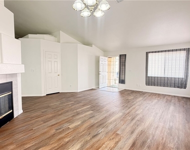 6263 Dalbergia Avenue - Photo Thumbnail 3