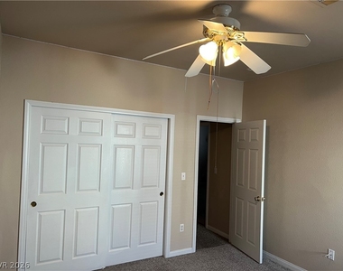 8804 Stafford Springs Drive - Photo Thumbnail 26