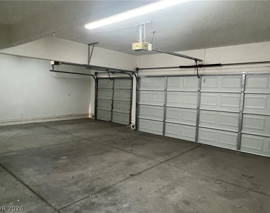 8804 Stafford Springs Drive - Photo Thumbnail 32
