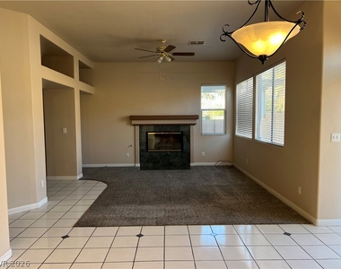 8804 Stafford Springs Drive - Photo Thumbnail 12