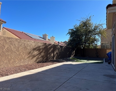 8804 Stafford Springs Drive - Photo Thumbnail 35