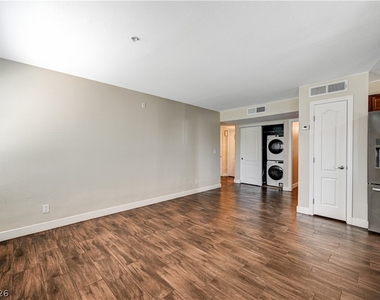 2120 Sealion Drive - Photo Thumbnail 11