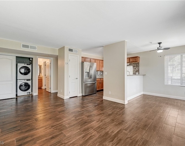 2120 Sealion Drive - Photo Thumbnail 4