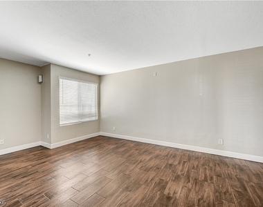 2120 Sealion Drive - Photo Thumbnail 3