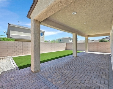 272 Finsbury Court - Photo Thumbnail 28