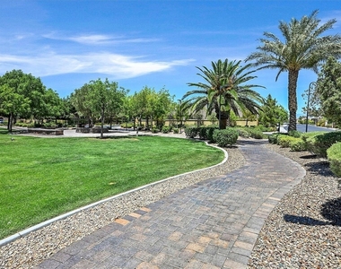 272 Finsbury Court - Photo Thumbnail 31