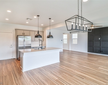 9234 Swift Current Drive - Photo Thumbnail 14