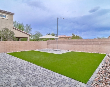 9234 Swift Current Drive - Photo Thumbnail 10