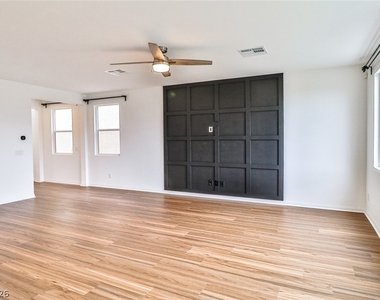 9234 Swift Current Drive - Photo Thumbnail 24