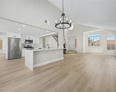 9812 Eagle Rock Court - Photo Thumbnail 11