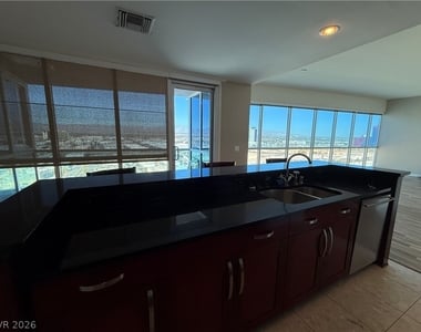 4575 Dean Martin Drive - Photo Thumbnail 2