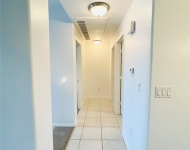 7701 W Robindale Road - Photo Thumbnail 6