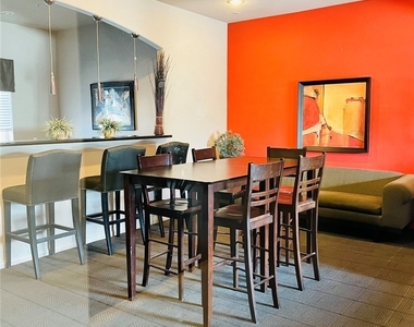 7701 W Robindale Road - Photo Thumbnail 22