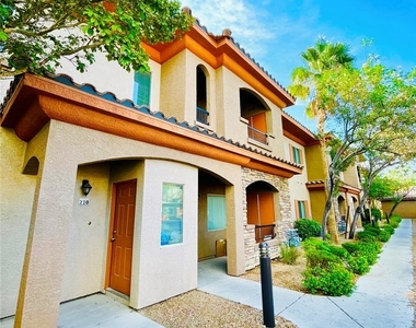 7701 W Robindale Road - Photo Thumbnail 1