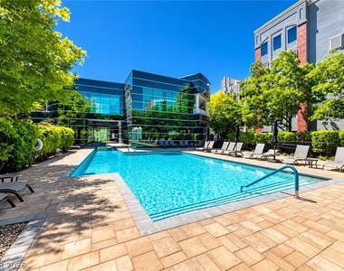 32 E Serene Avenue - Photo Thumbnail 37