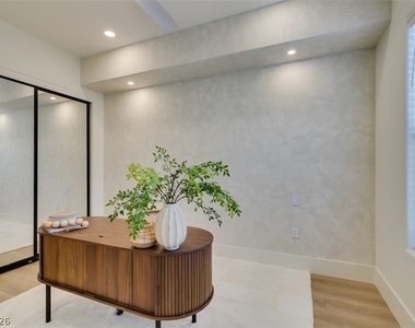 32 E Serene Avenue - Photo Thumbnail 32