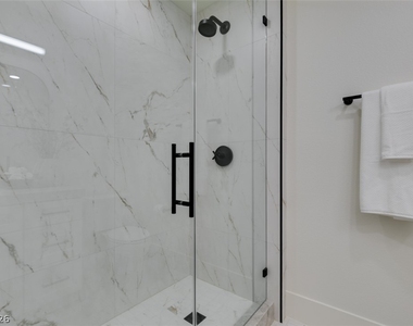 32 E Serene Avenue - Photo Thumbnail 35