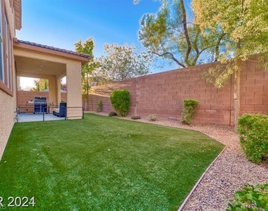 11216 Hedgemont Avenue - Photo Thumbnail 13