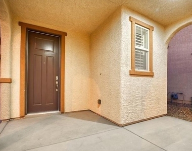 11216 Hedgemont Avenue - Photo Thumbnail 2