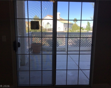 1676 Normandy Way - Photo Thumbnail 3