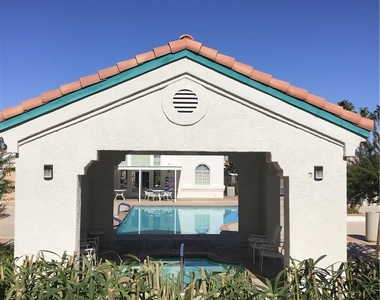 1676 Normandy Way - Photo Thumbnail 21