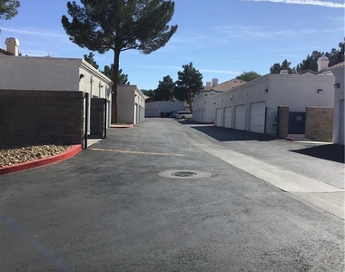 1676 Normandy Way - Photo Thumbnail 26
