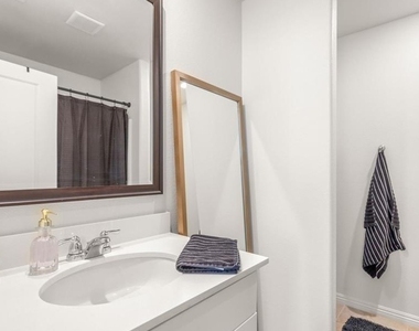 2873 Tanager Hill Street - Photo Thumbnail 16
