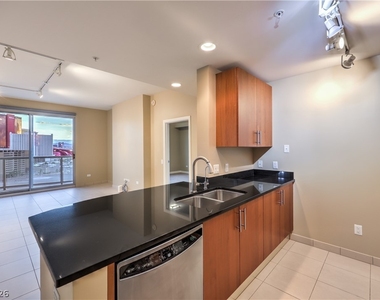 200 W Sahara Avenue - Photo Thumbnail 10
