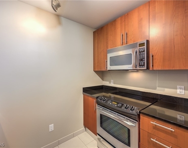 200 W Sahara Avenue - Photo Thumbnail 11