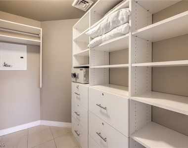 200 W Sahara Avenue - Photo Thumbnail 18