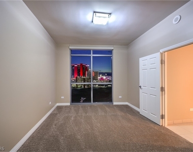 200 W Sahara Avenue - Photo Thumbnail 22