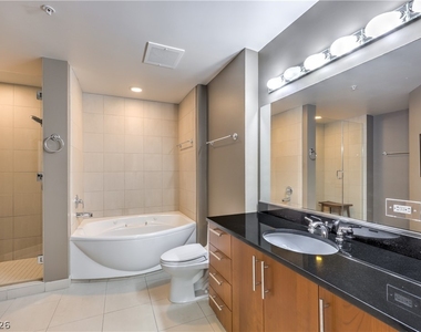 200 W Sahara Avenue - Photo Thumbnail 19