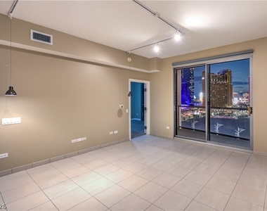 200 W Sahara Avenue - Photo Thumbnail 6