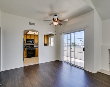 358 Seine Way - Photo Thumbnail 16