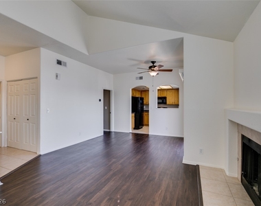 358 Seine Way - Photo Thumbnail 11