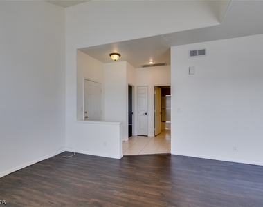 358 Seine Way - Photo Thumbnail 9
