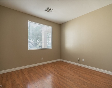 3413 Mastercraft Avenue - Photo Thumbnail 14