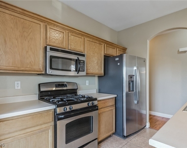 3413 Mastercraft Avenue - Photo Thumbnail 8