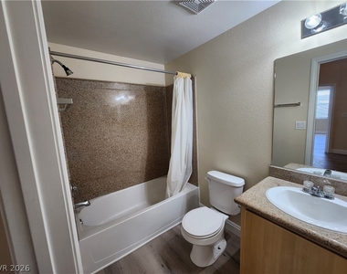 8000 W Badura Avenue - Photo Thumbnail 29