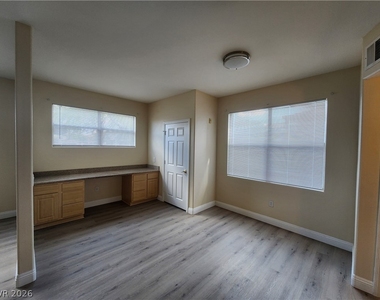 8000 W Badura Avenue - Photo Thumbnail 6